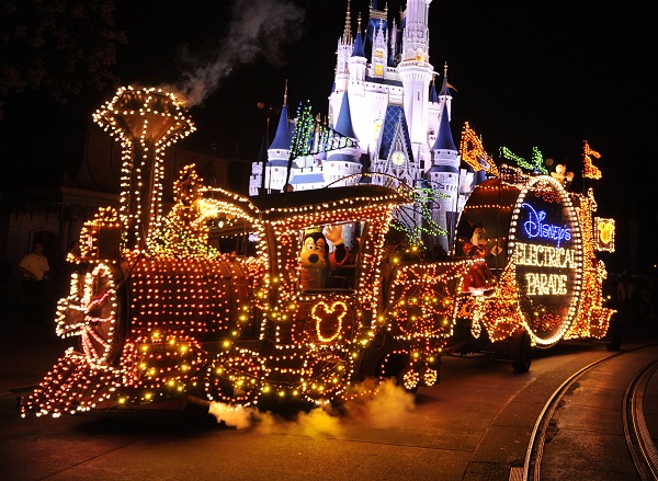 Disneyland: Main Street Electrical Parade