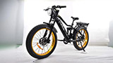 Effetto dazi di Trump: un popolare marchio di e-bike chiude con effetto immediato
