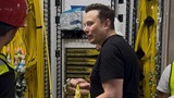 Elon Musk installa 100.000 GPU NVIDIA H200 in 19 giorni, ci sarebbero voluti 4 anni secondo il CEO di NVIDIA