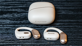 Podcast e musica senza estraniarsi dal mondo: auricolari open Panasonic RB-F10