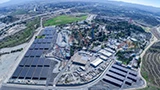 Pi&ugrave; delle montagne russe: Six Flags trasforma i parcheggi in una centrale solare da record
