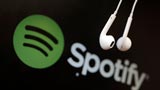 Spotify contro i podcast truffa: rimossi contenuti che promuovevano la vendita illegale di farmaci in USA