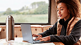 Due laptop da 15,6 con 16 GB di RAM e SSD da 512 GB in forte sconto per la Amazon Tech Week: eccoli a partire da 399