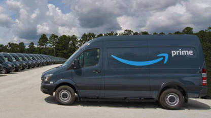 Amazon investe in furgoni elettrici: ordinata una flotta di 100.000 unit&agrave;  
