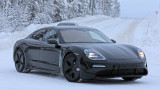 Porsche Taycan, prototipi della super sportiva elettrica impegnati in test su strada