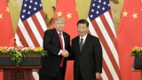 La Cina risponde a Trump: dazi su petrolio, gas, auto e minerali tech. Anche Google indagata