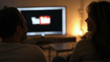 YouTube è la nuova televisione? Sorpasso storico, è più usato su TV che su smartphone